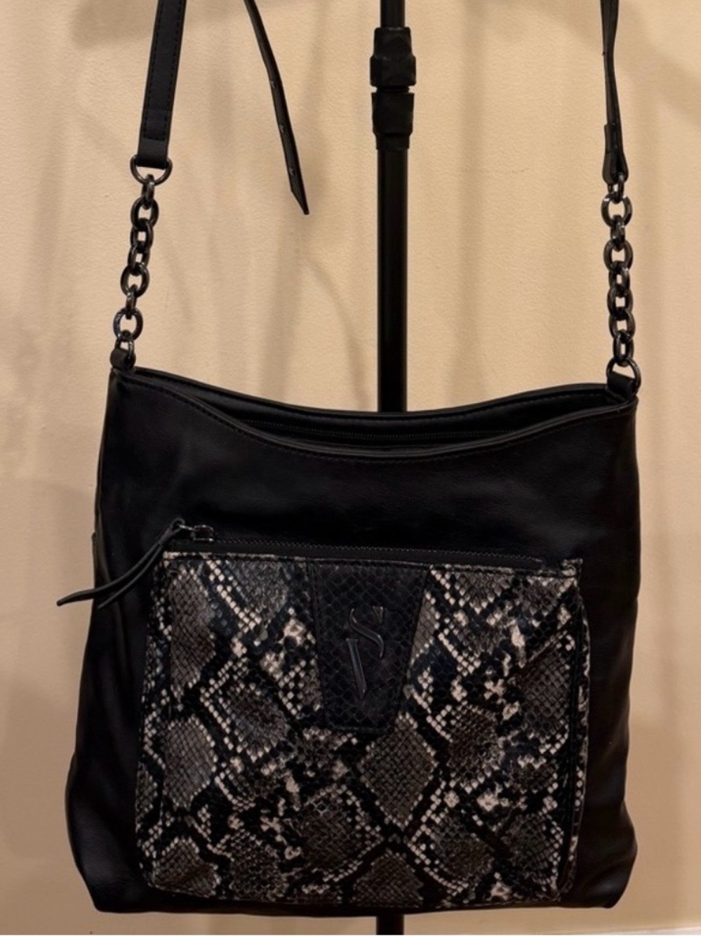 Vera Wang Black Crossbody Bag with Snake-Print Front Pocket